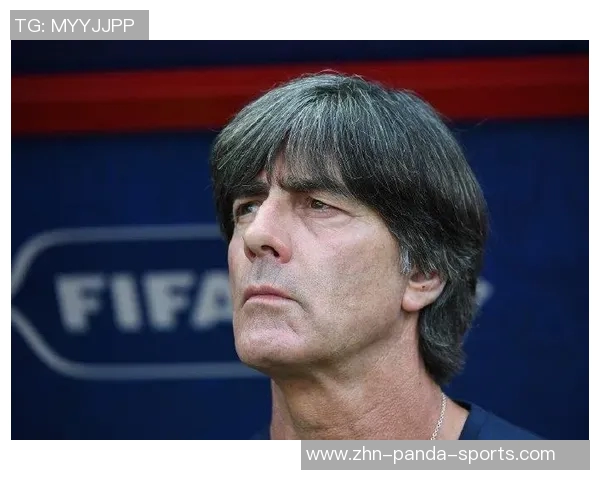 勒夫表示基米希若能胜任中场核心将被安排在右路位置 勒夫表示基米希若能胜任中场核心将被安排在右路位置